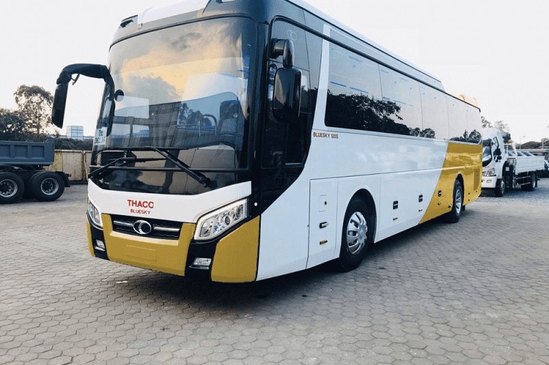 Xe du lịch 45 chỗ Hyundai Universe sang trọng