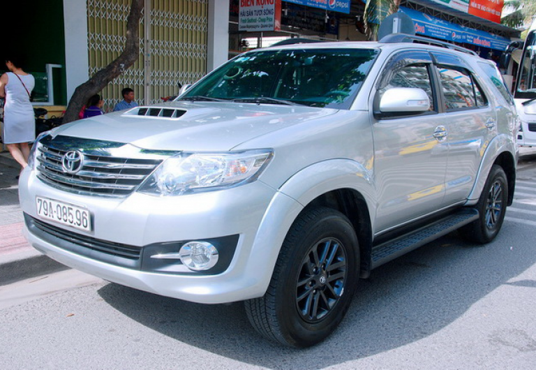 Thuê xe 7 chỗ giá rẻ tại Nha Trang