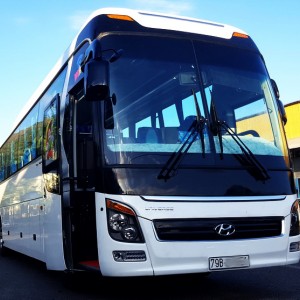 Xe 7 chỗ Xpander gầm cao đón khách đi Bãi Dài